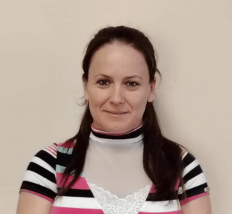 A képen Farkané Rózant Ildikó látható a Kunhegyesi Tagintézmény igazgatója.