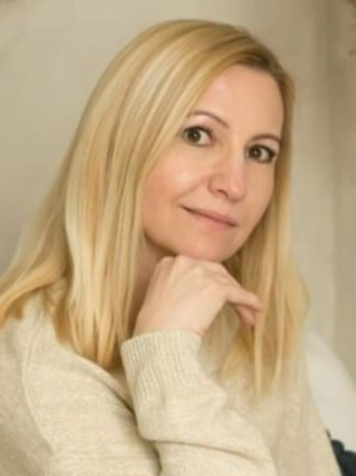 A képen a Kunhegyesi Tagintézményünk gyógypedagógusa látható.